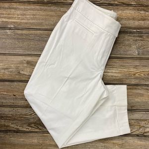 NWT Ann Taylor LOFT White Pants - Julie Cut - 6P